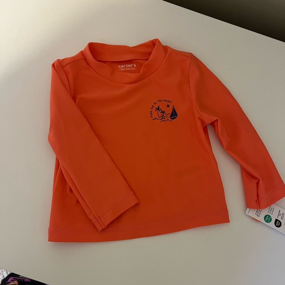 Carter’s rash guard 9m